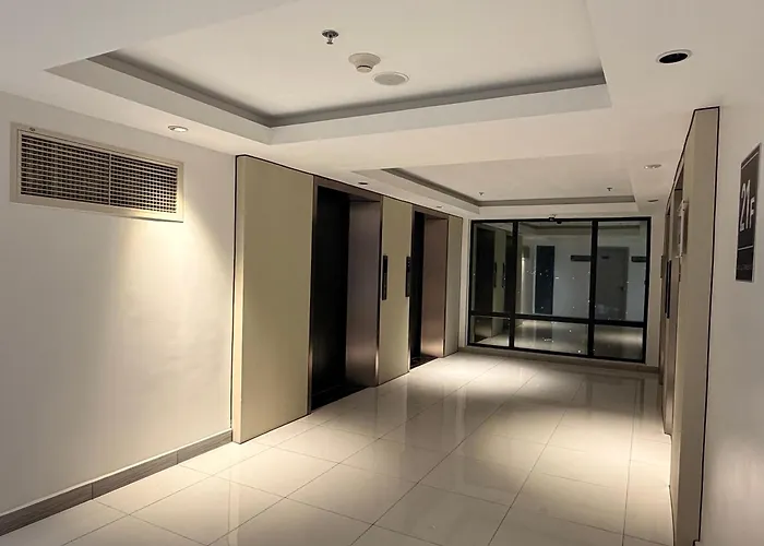 The Velvet Queen 2137 Arc Towers Aparthotel Cebu