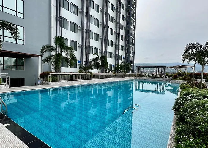The Velvet Queen 2137 Arc Towers * Cebu