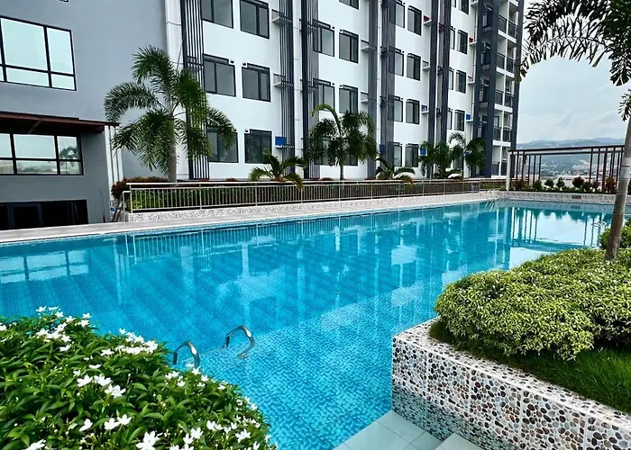 The Velvet Queen 2137 Arc Towers * Cebu