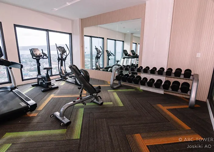The Velvet Queen 2137 Arc Towers * Cebu