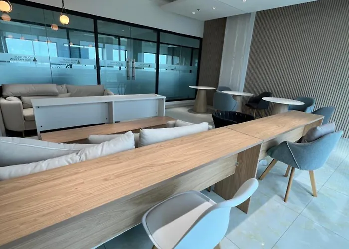 The Velvet Queen 2137 Arc Towers Aparthotel Cebu